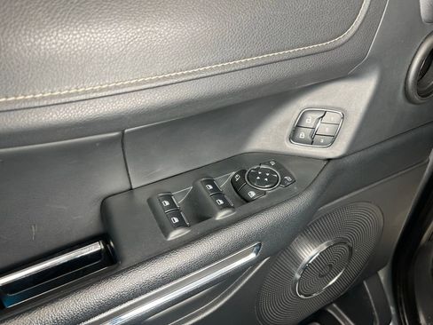 Used 2023 Ford Expedition Max XLT image 17