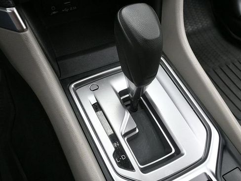 Used 2020 Subaru Forester Premium image 17