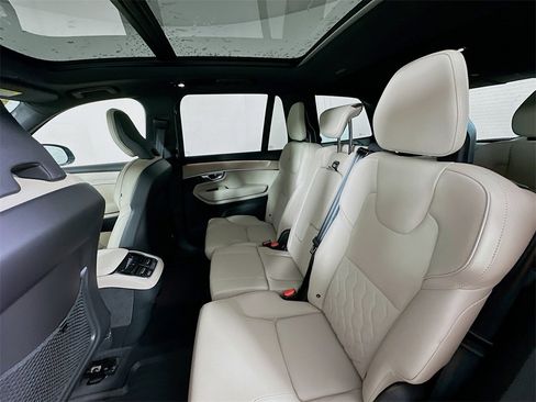 Used 2026 Volvo XC90 B6 Plus w/ Protection Package Premier image 17