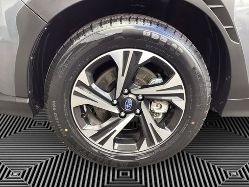 Certified 2024 Subaru Crosstrek 2.0i Premium image 14