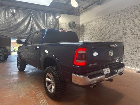 Used 2020 RAM 1500 Laramie AWD/4WD image 5