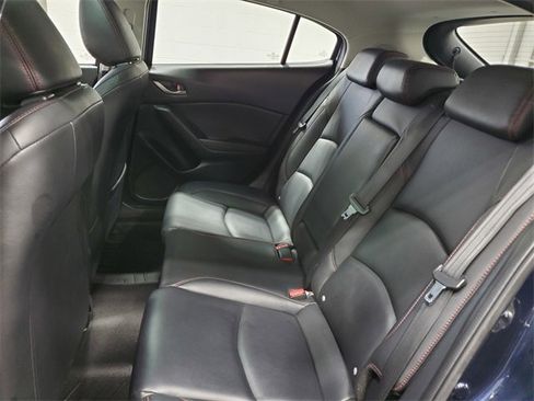 Used 2016 MAZDA MAZDA3 i Grand Touring image 10