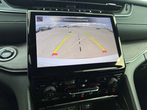 New 2025 Jeep Grand Cherokee L Limited image 34