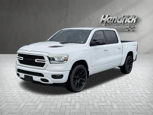 Used 2023 RAM 1500 Laramie AWD/4WD image 5