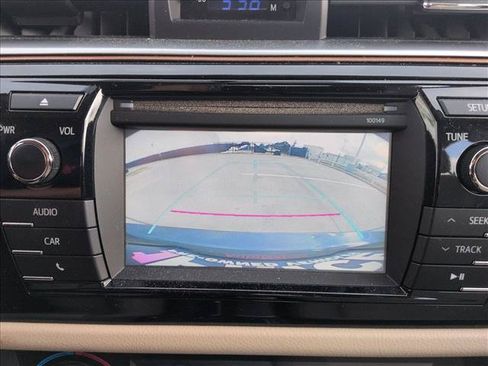 Used 2014 Toyota Corolla LE FWD image 13