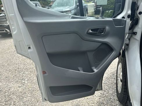 Used 2015 Ford Transit 150 XLT RWD image 22