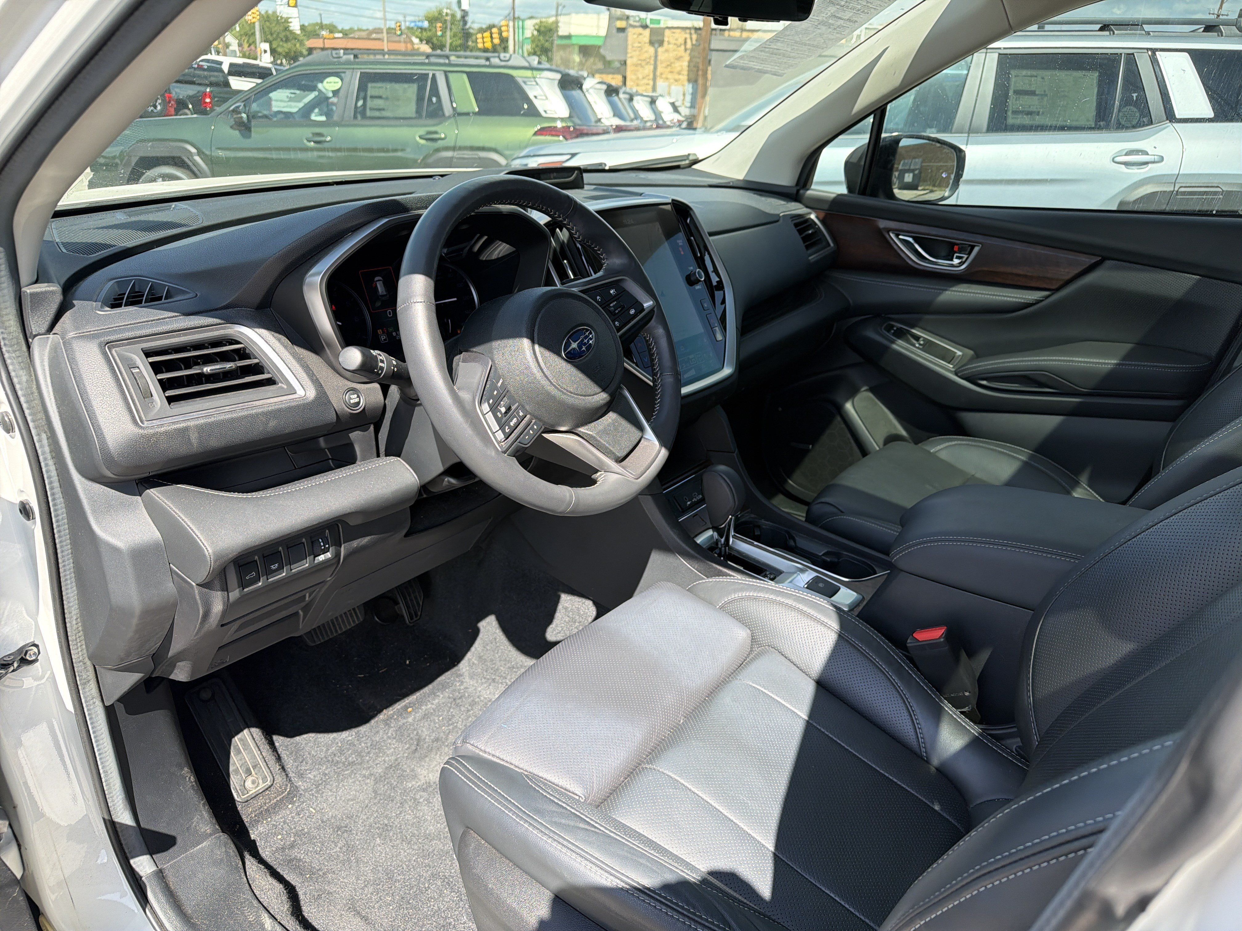 Used 2024 Subaru Ascent Touring AWD/4WD image 25