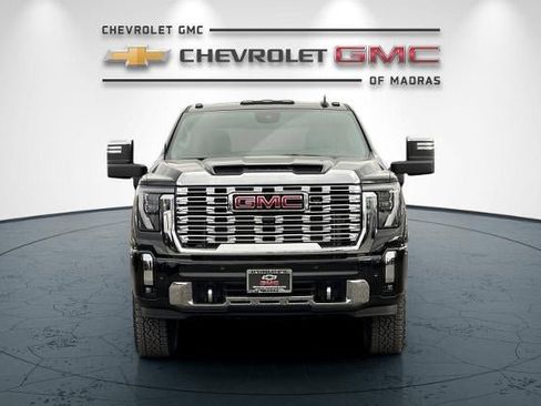 New 2026 GMC Sierra 3500 Denali w/ Denali Reserve Package image 8