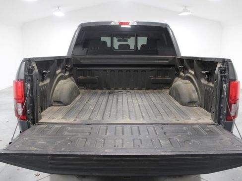 Used 2018 Ford F150 Lariat image 17