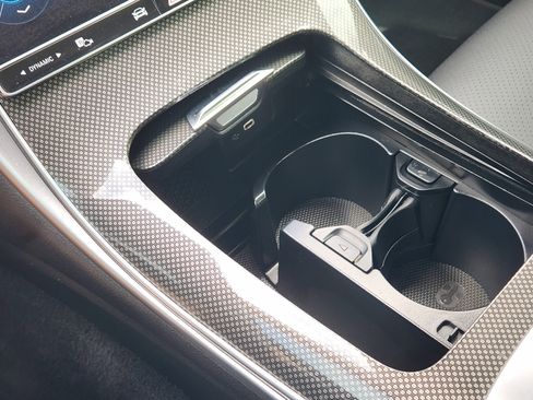 Used 2022 Mercedes-Benz C 300 Sedan image 19