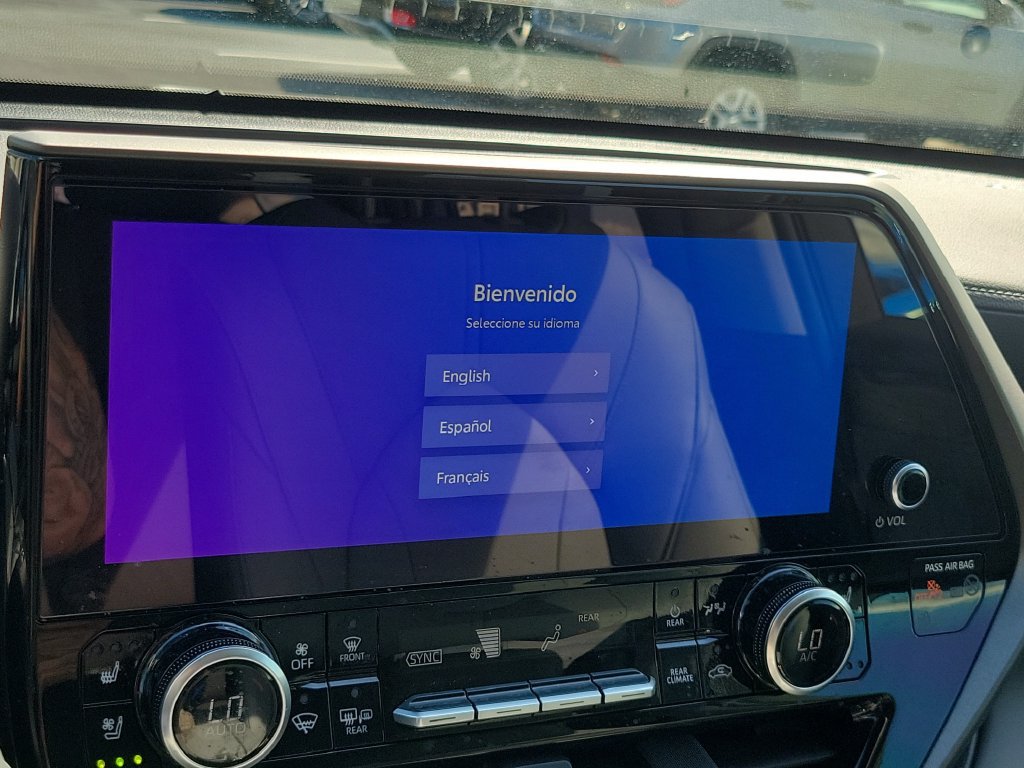 Used 2025 Toyota Highlander Limited FWD image 23