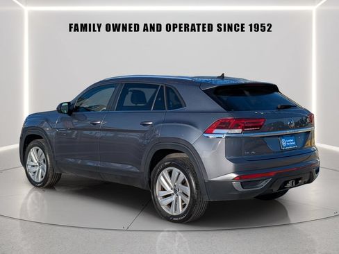 Used 2023 Volkswagen Atlas Cross Sport SE w/ Panoramic Sunroof Package FWD image 4