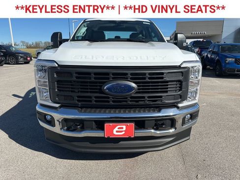 New 2026 Ford F250 XL w/ XL Chrome Package image 2