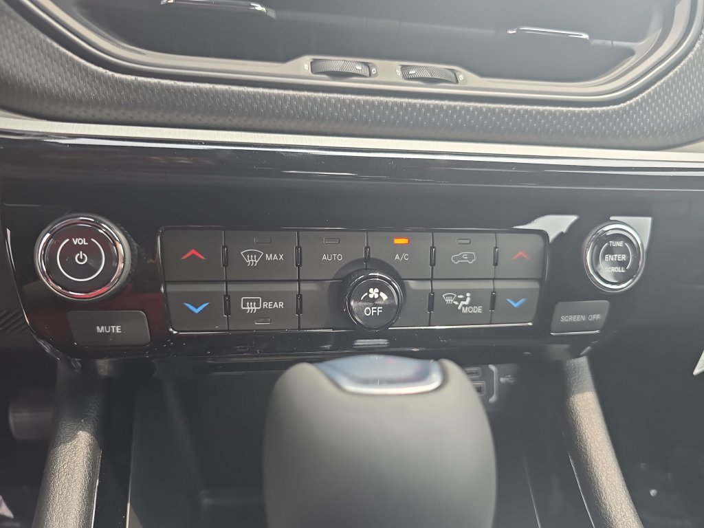 New 2026 Jeep Compass Trailhawk AWD/4WD image 21