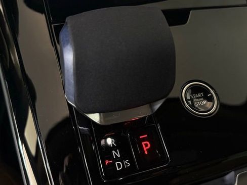 New 2026 Land Rover Range Rover Sport SE image 37