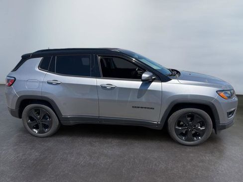 Used 2019 Jeep Compass Altitude image 4