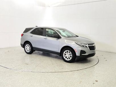 Used 2024 Chevrolet Equinox LS w/ LS Convenience Package