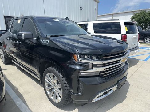 Used 2019 Chevrolet Silverado 1500 High Country w/ Technology Package RWD image 5