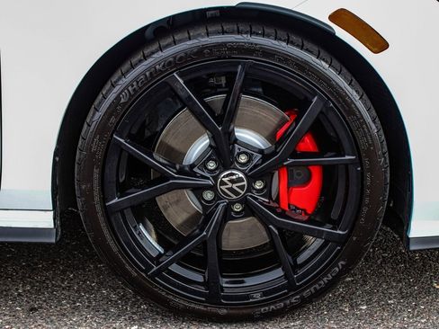 Used 2024 Volkswagen GTI SE image 7