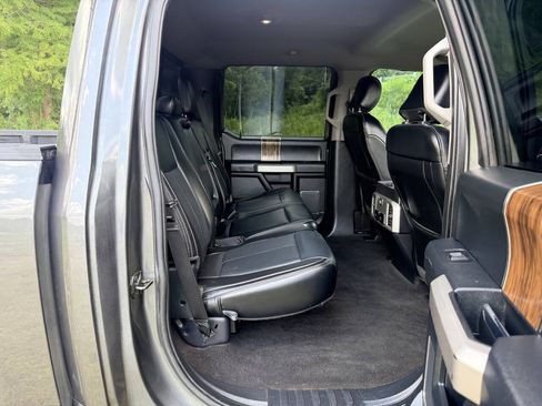 Used 2020 Ford F150 Lariat RWD image 15