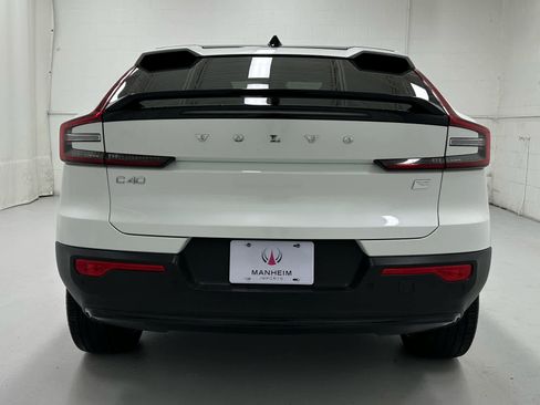 Used 2023 Volvo C40 P8 Recharge Ultimate w/ Protection Package Premier image 7
