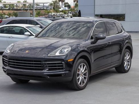 Used 2021 Porsche Cayenne AWD/4WD image 3