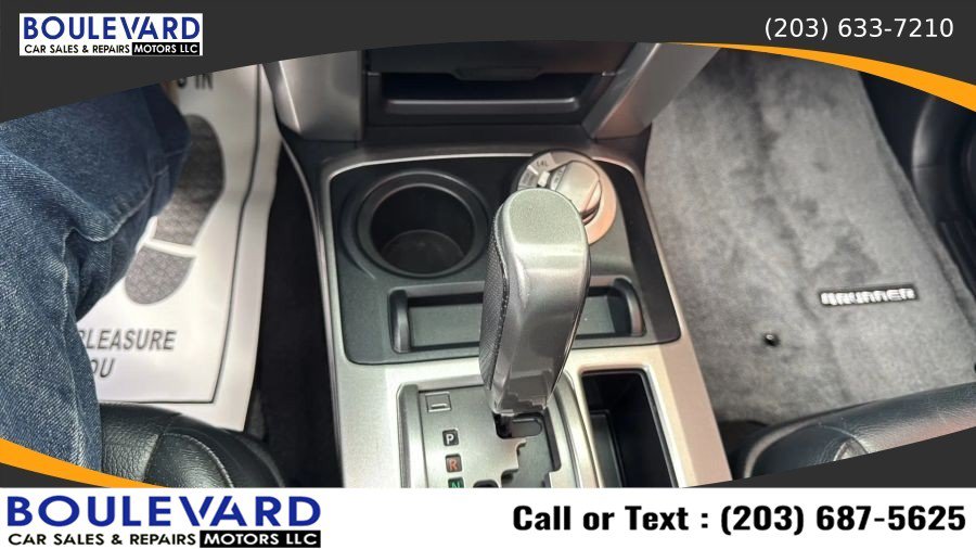Used 2012 Toyota 4Runner Limited AWD/4WD image 19