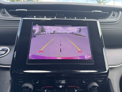 Certified 2024 Jeep Grand Cherokee Altitude AWD/4WD image 25