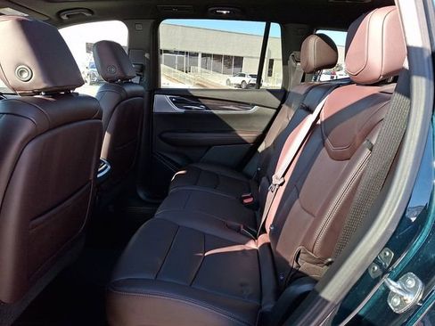 Certified 2024 Cadillac XT6 Premium Luxury image 14