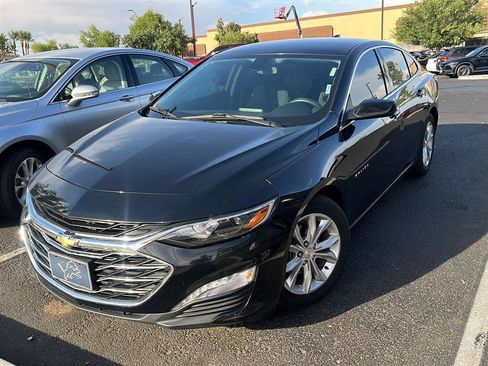 Used 2020 Chevrolet Malibu LT FWD image 2