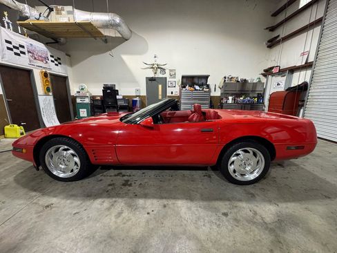 Used 1993 Chevrolet Corvette Convertible image 15