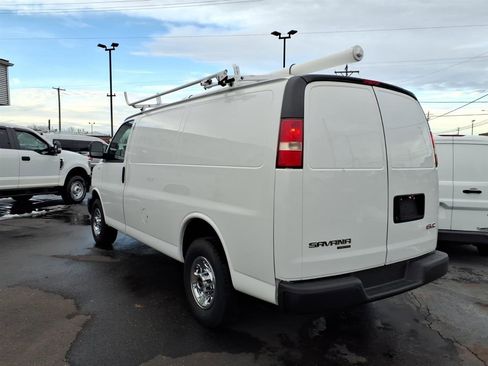 Used 2015 GMC Savana 2500 image 7