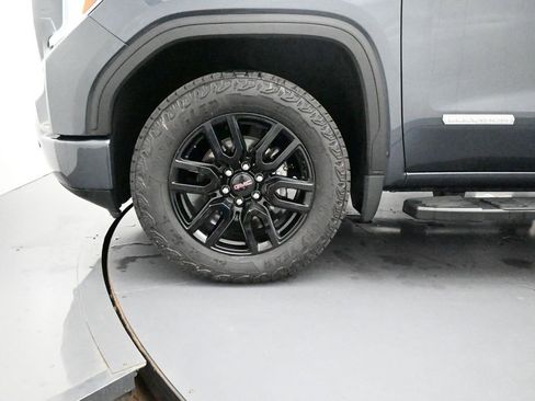 Used 2022 GMC Sierra 1500 Elevation w/ Driver Alert Package I AWD/4WD image 6