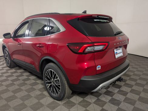 New 2025 Ford Escape SE w/ PHEV Premium Package image 4