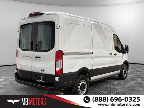 Used 2023 Ford Transit 250 Medium Roof image 3