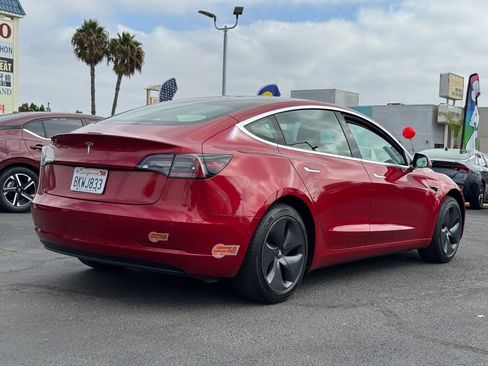 Used 2019 Tesla Model 3 Standard Range Plus image 11