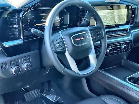 New 2026 GMC Sierra 2500 SLT w/ SLT Premium Package AWD/4WD image 18