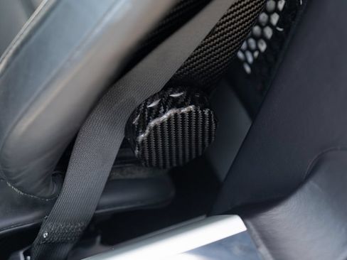 Used 2005 Ford GT RWD image 39