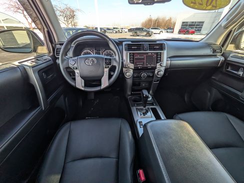 Used 2022 Toyota 4Runner TRD Sport image 13