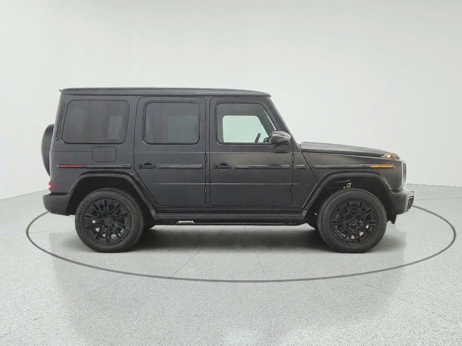 New 2027 Mercedes-Benz G 580 e image 4
