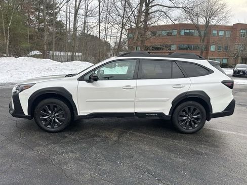Used 2023 Subaru Outback Onyx Edition image 9