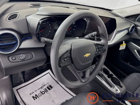 New 2026 Chevrolet Trax LS w/ LS Convenience Package FWD image 11