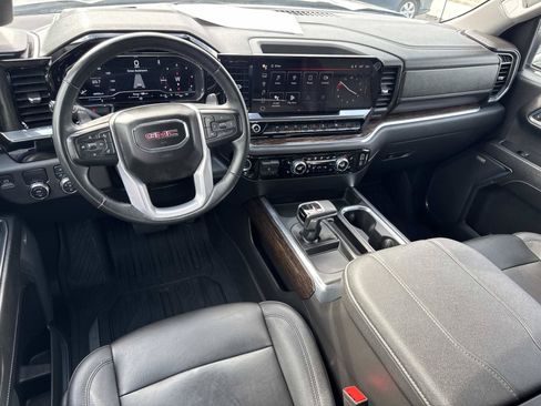 Used 2023 GMC Sierra 1500 Elevation w/ Elevation Premium Package RWD image 9