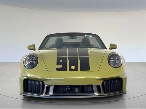 Used 2026 Porsche 911 Carrera 4 GTS image 11