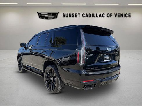 New 2026 Cadillac Escalade V AWD/4WD image 5