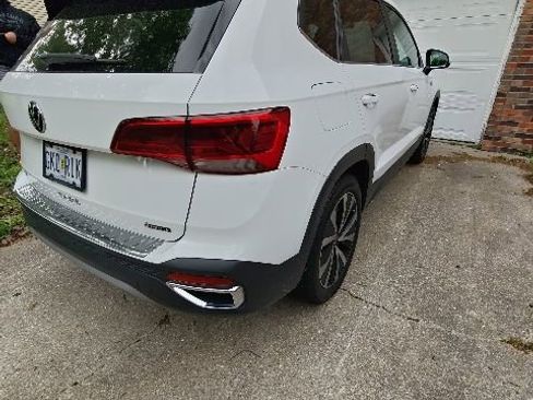 Used 2022 Volkswagen Taos SE AWD/4WD image 10