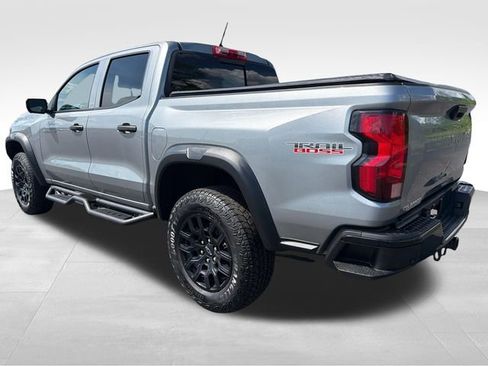 Used 2024 Chevrolet Colorado Trail Boss w/ Technology Package AWD/4WD image 3