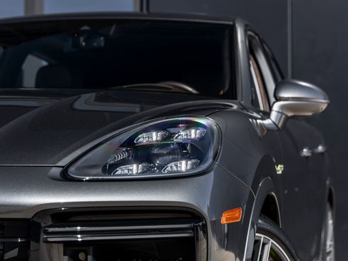 Certified 2023 Porsche Cayenne Turbo S image 16