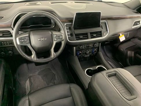 Used 2023 Chevrolet Tahoe Z71 w/ Luxury Package AWD/4WD image 20
