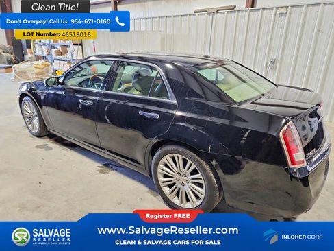 Used 2012 Chrysler 300 C w/ 19-Premium Speaker Group RWD image 3